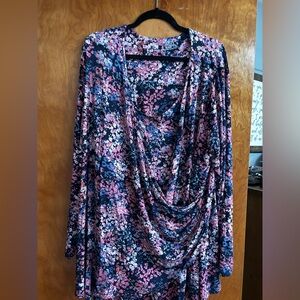 Motherhood maternity nursing top